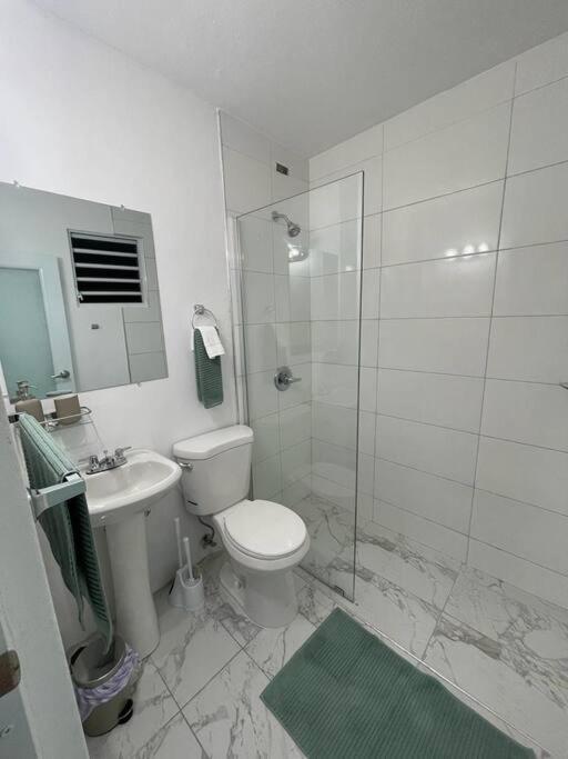 Urban Lodgings One @ Roosevelt 457 San Juan Exterior photo